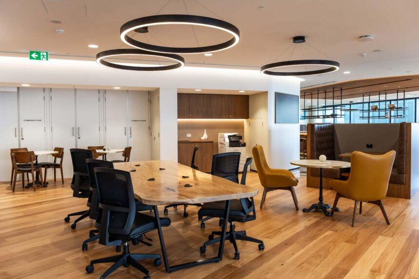serviced office open plan meeting area